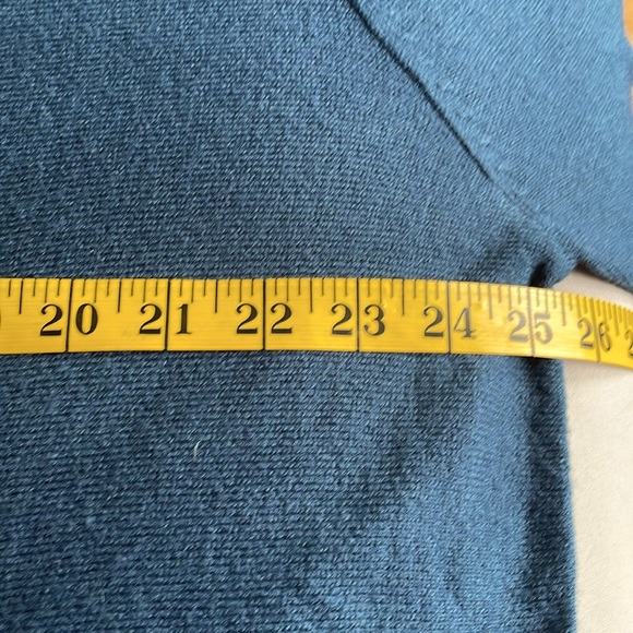 Vintage ‘80’s/‘90’s Arnold Palmer V-Neck Blue With Grey Stripes Sweater, Size L - Picture 15 of 16